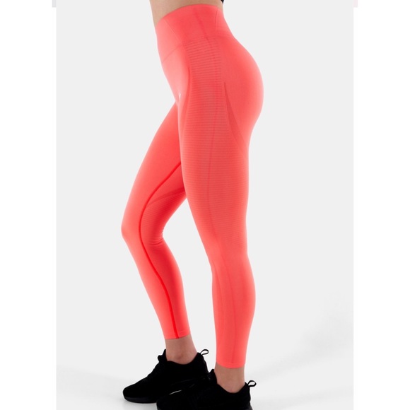 Famme Living Coral Vortex Leggings - Sz M - Picture 1 of 7
